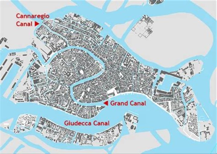 How Deep Are The Canals Of Venice