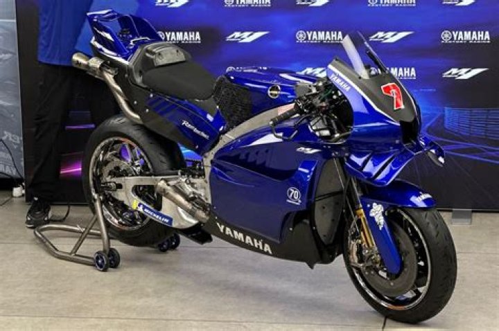 Question: When Did Yamaha Put Fuel Injection On Their Road Bikes