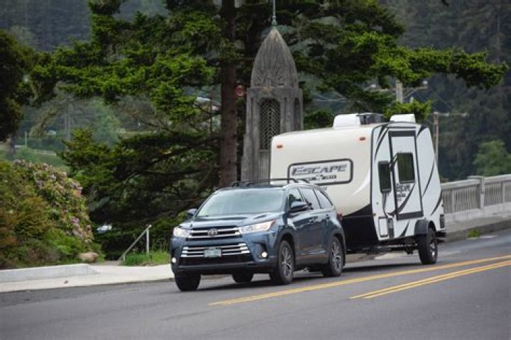 Quick Answer: Can A Highlander Pull A Camper