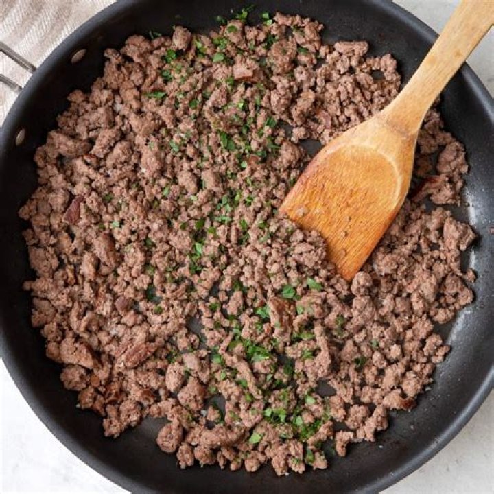 Quick Answer: Is Ground Beef Grease Good For Dogs