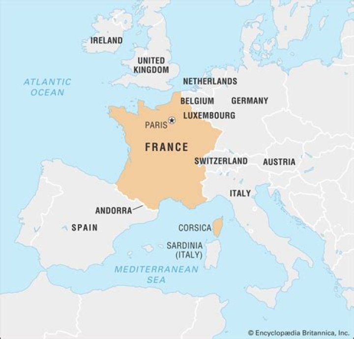 What Country Is Paris France Located